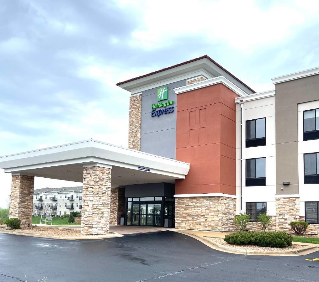 Holiday Inn Express Rochester South - Mayo Area By Ihg Eksteriør billede