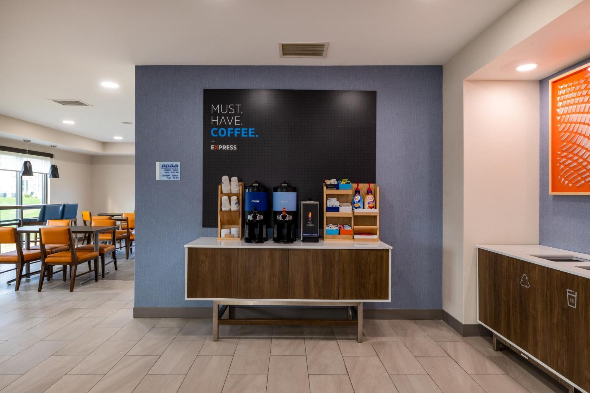 Holiday Inn Express Rochester South - Mayo Area By Ihg Eksteriør billede